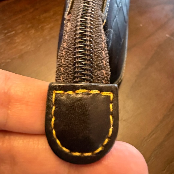 Dooney & Bourke Croc-Embossed Leather cosmetic Pouch Brown - Picture 5 of 15